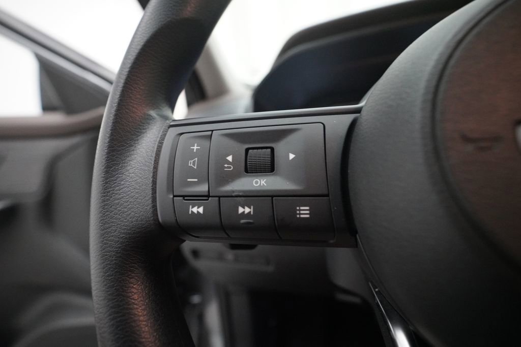 Certified 2023 Nissan Rogue S image 16