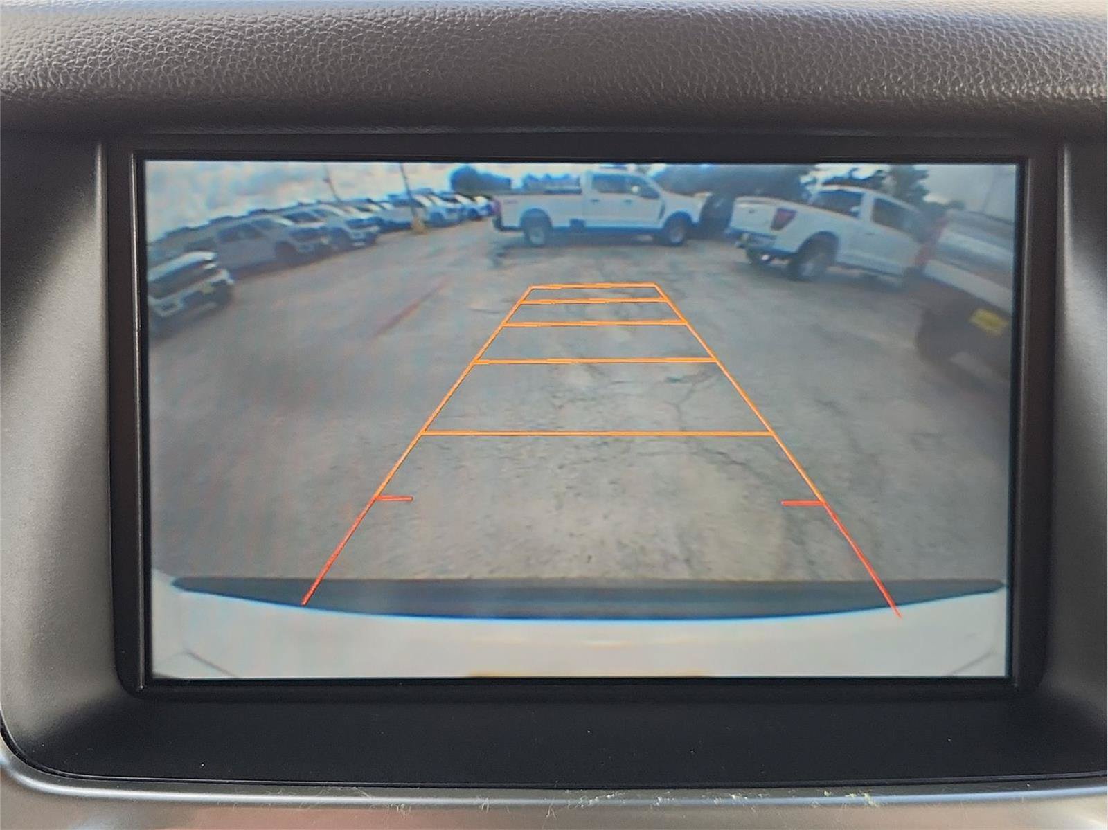 Used 2015 Chevrolet Suburban LT RWD image 14