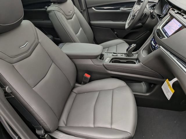 Used 2026 Cadillac XT5 Premium Luxury w/ Driver Assist Package AWD/4WD image 27