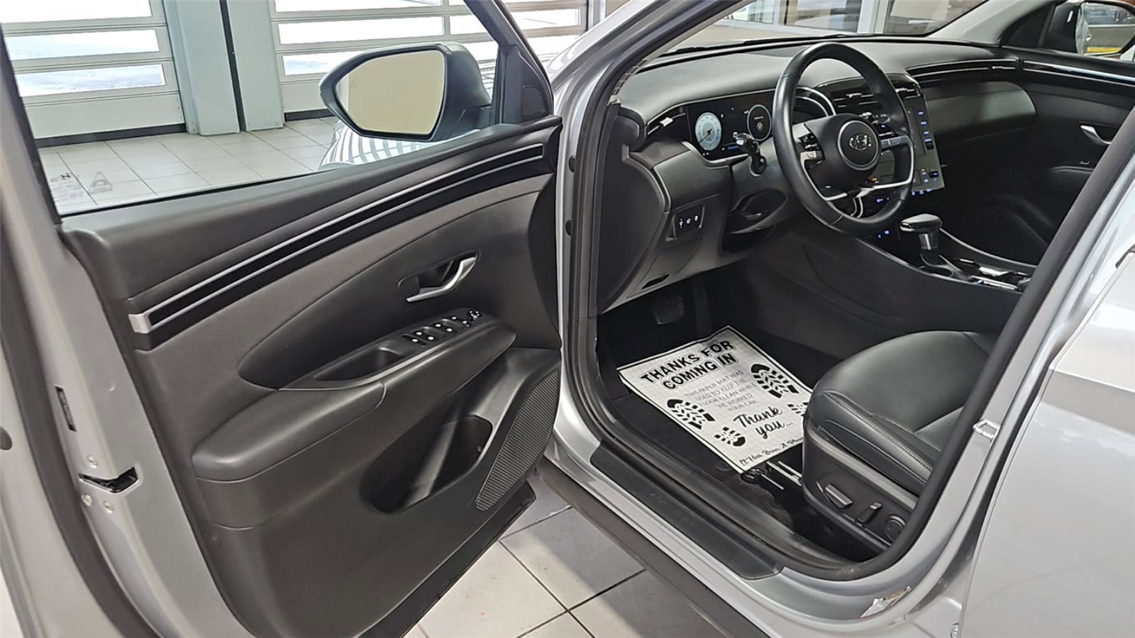 Used 2023 Hyundai Tucson SEL w/ Convenience Package image 12