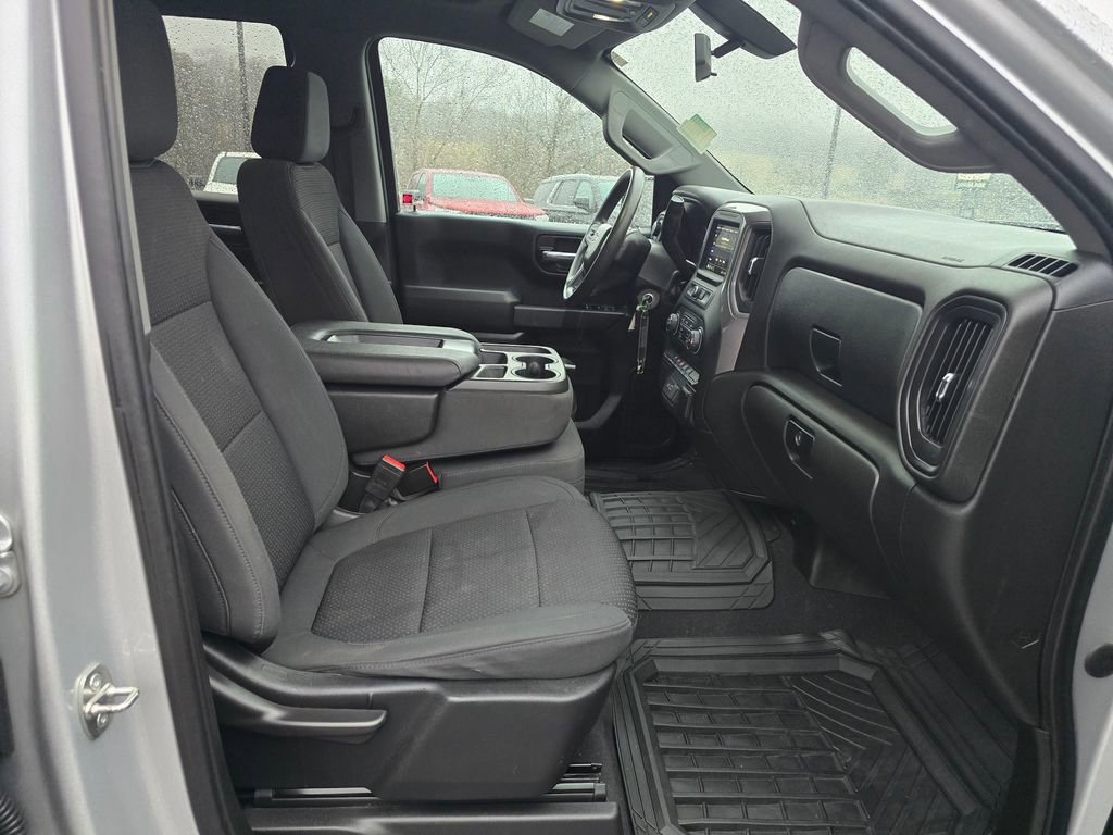 Certified 2021 Chevrolet Silverado 1500 Custom image 28