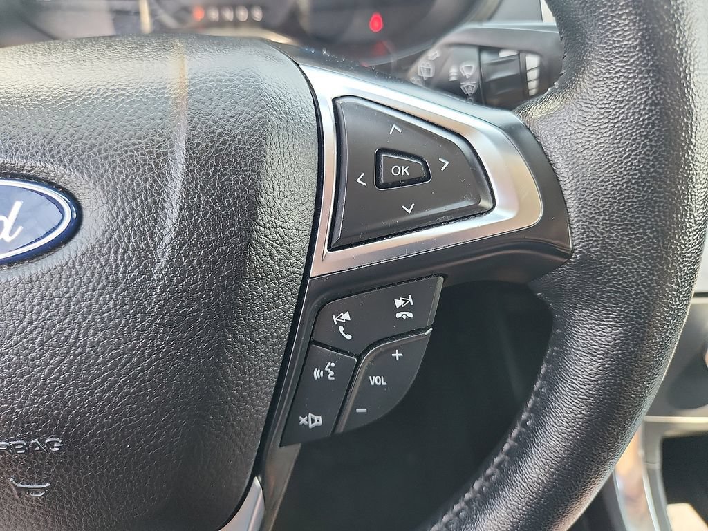 Used 2022 Ford Edge Titanium AWD/4WD image 22
