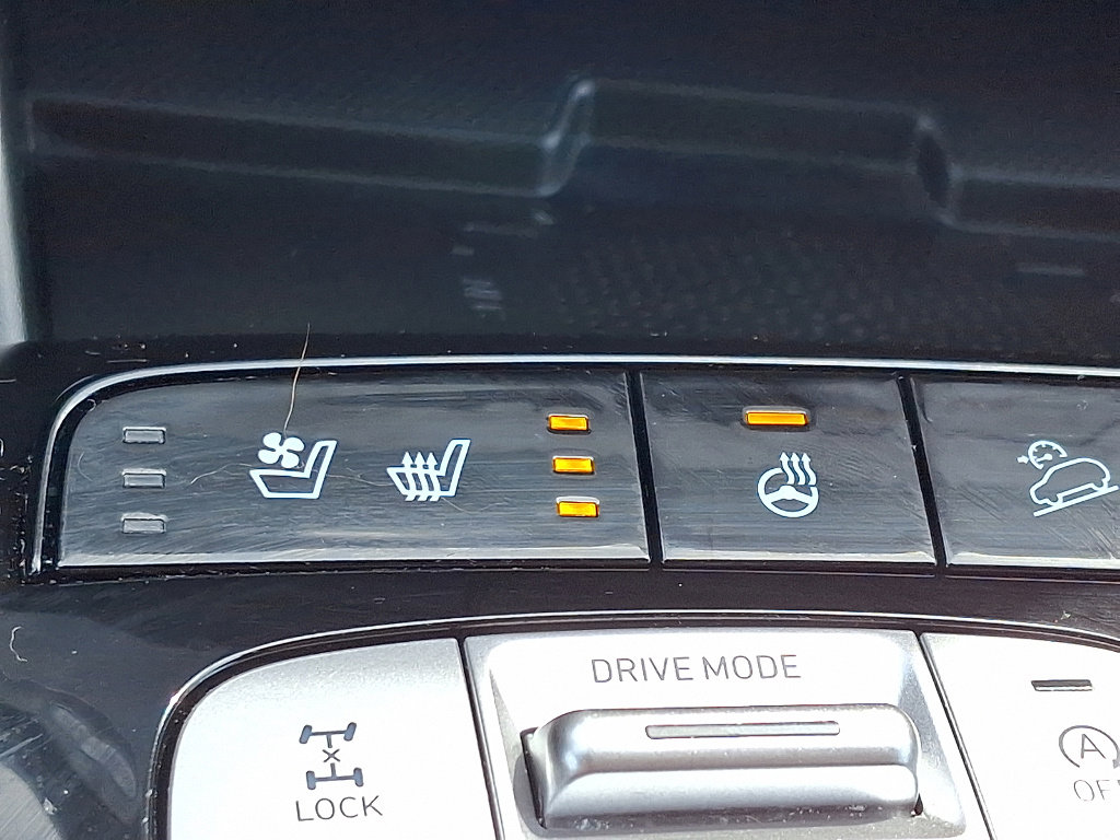 Used 2023 Hyundai Tucson Limited AWD/4WD image 40