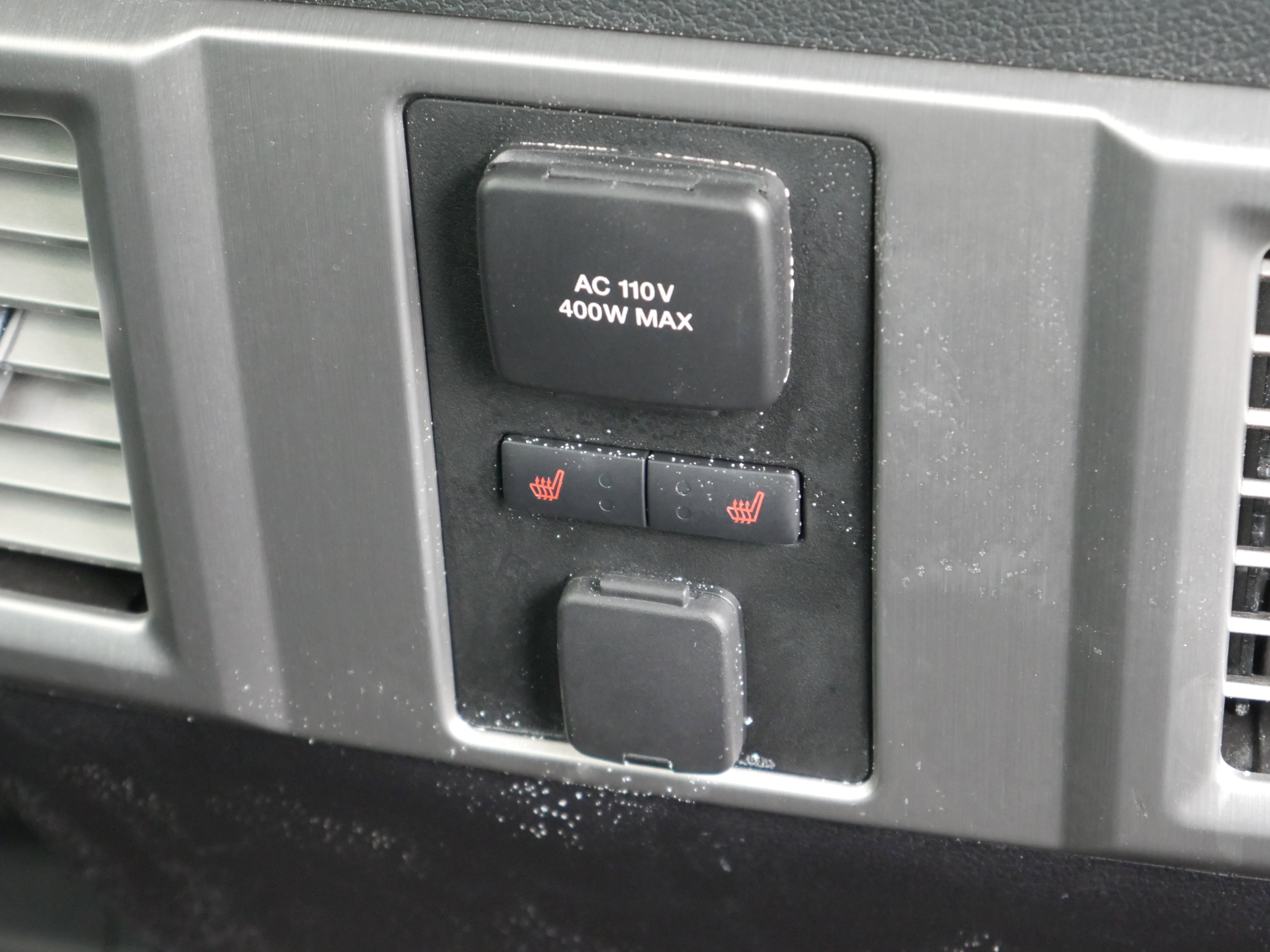 Used 2015 Ford F150 Platinum w/ Equipment Group 701A Luxury image 35