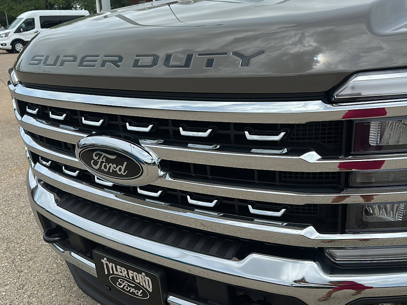 New 2026 Ford F450 Lariat AWD/4WD image 16