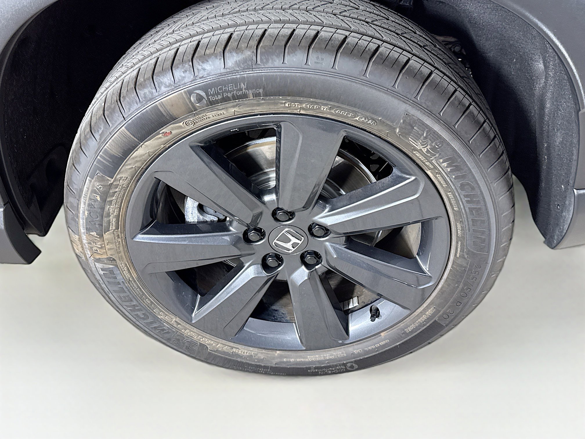 Certified 2025 Honda Pilot Sport image 37