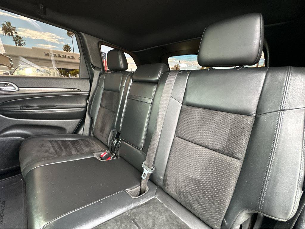 Used 2017 Jeep Grand Cherokee Altitude AWD/4WD image 9