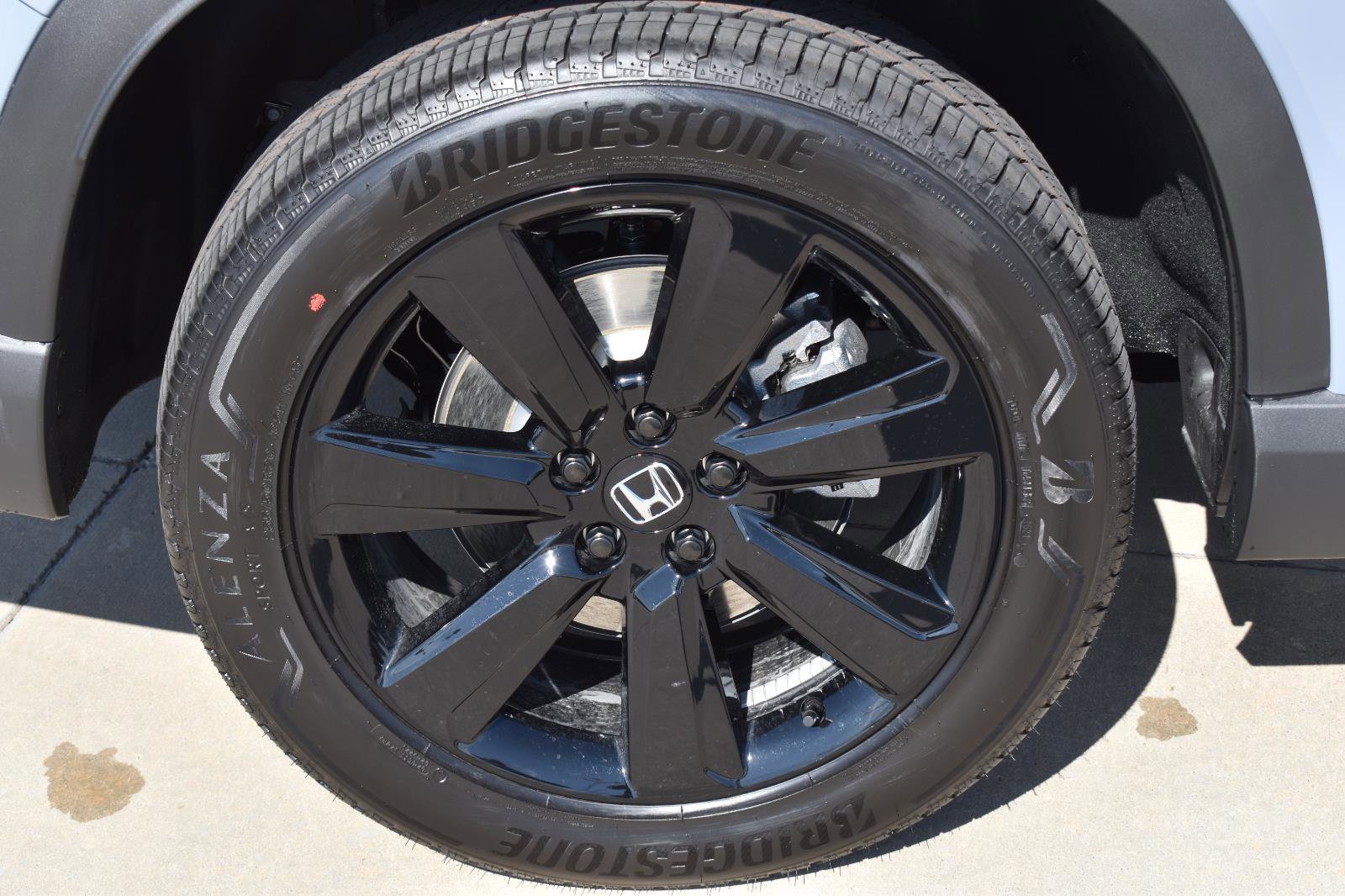 New 2025 Honda Pilot Black Edition image 14