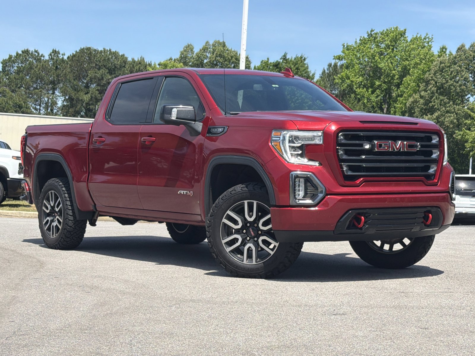 Used 2021 GMC Sierra 1500 AT4 w/ AT4 Preferred Package AWD/4WD image 2
