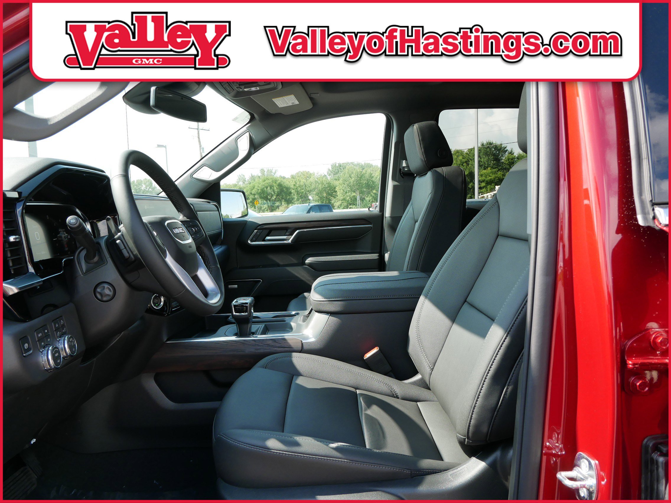 New 2026 GMC Sierra 1500 SLT w/ SLT Premium Plus Package image 7