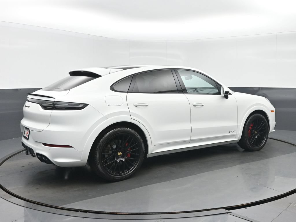 Used 2021 Porsche Cayenne GTS AWD/4WD image 3