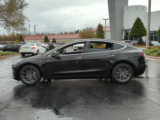 Used 2018 Tesla Model 3 Long Range image 9