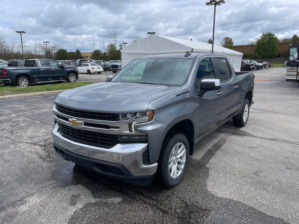 Used 2021 Chevrolet Silverado 1500 LT AWD/4WD image 3