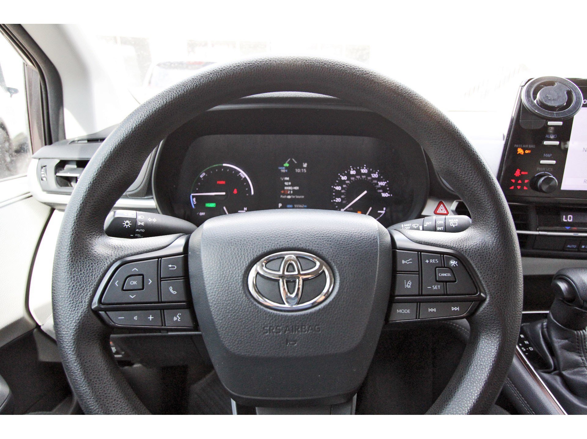 Used 2022 Toyota Sienna LE FWD image 17