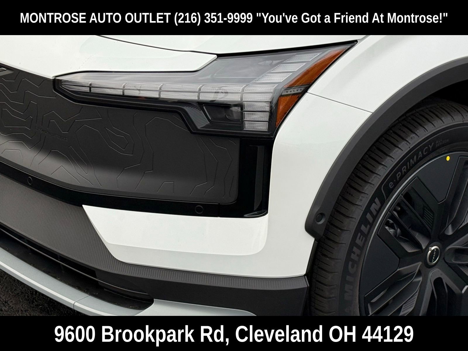 New 2026 Volvo EX30 Cross Country Ultra image 9