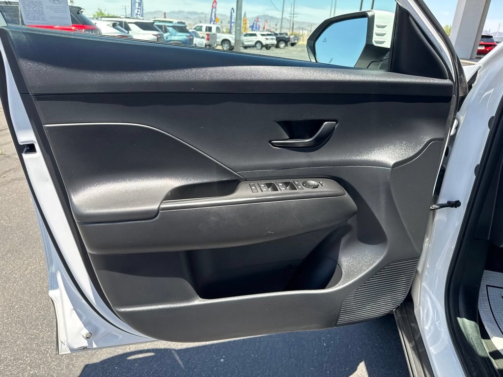 Used 2024 Hyundai Kona SEL AWD/4WD image 14