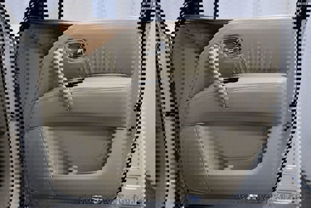 Used 2011 INFINITI QX56 4WD w/ Theater Pkg image 13