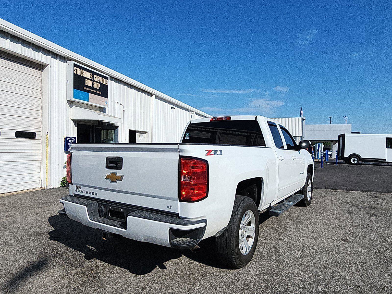 Used 2018 Chevrolet Silverado 1500 LT w/ All Star Edition AWD/4WD image 5