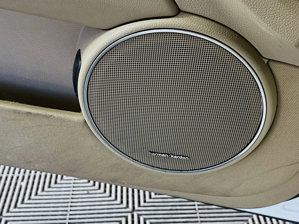 Used 2013 Mercedes-Benz C 300 4MATIC Sedan image 19