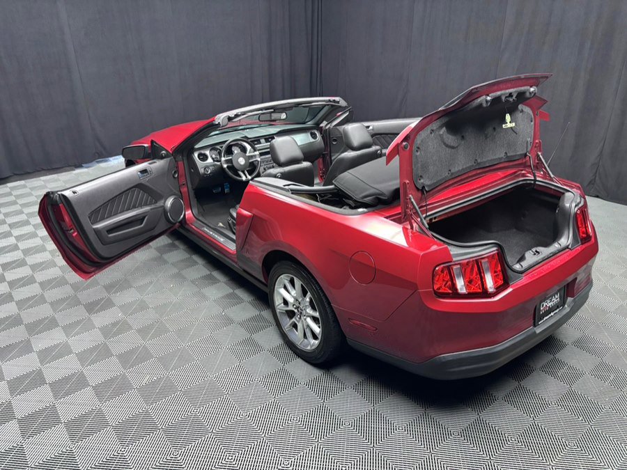 Used 2010 Ford Mustang Premium image 29