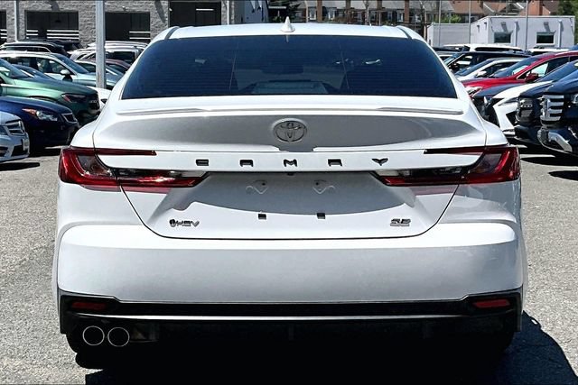 Used 2026 Toyota Camry SE FWD image 3