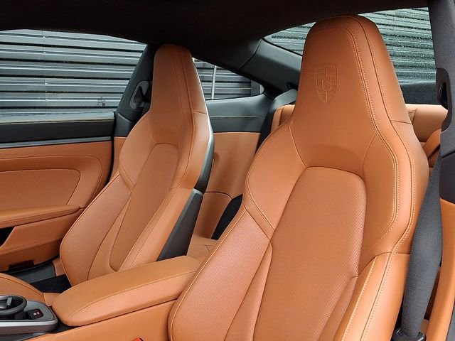 Certified 2025 Porsche 911 Carrera S RWD image 5