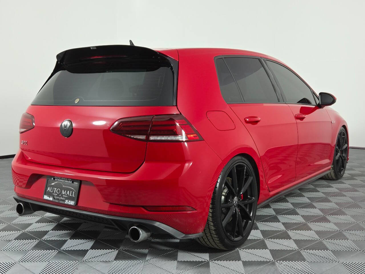 Used 2020 Volkswagen GTI SE FWD image 7