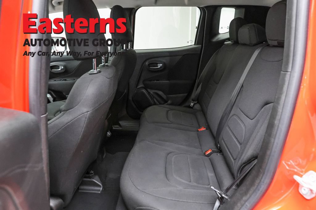 Used 2021 Jeep Renegade Latitude AWD/4WD image 21