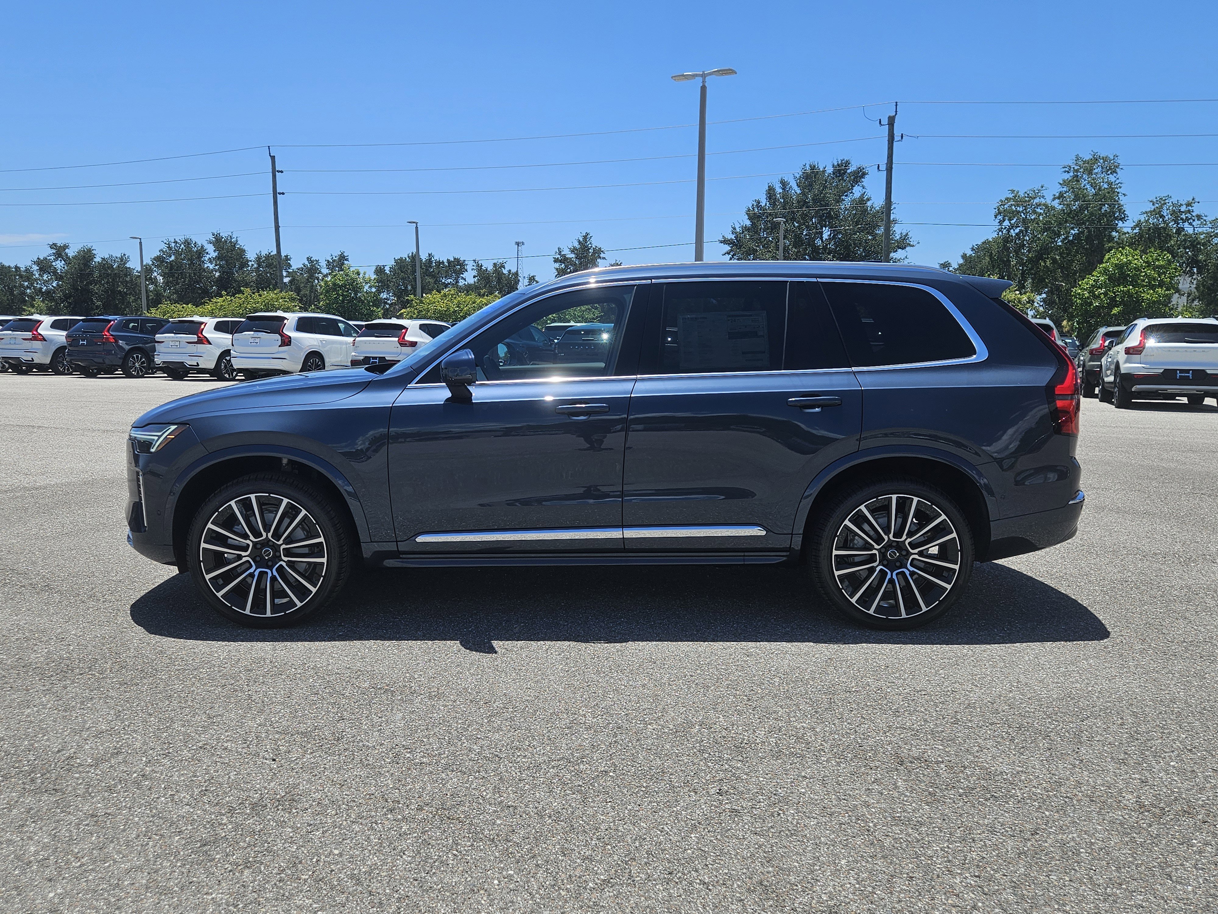 New 2026 Volvo XC90 B5 Plus image 4