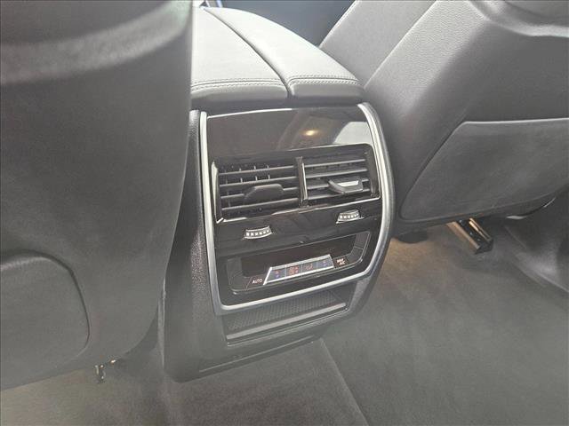 Certified 2024 BMW X7 xDrive40i image 18