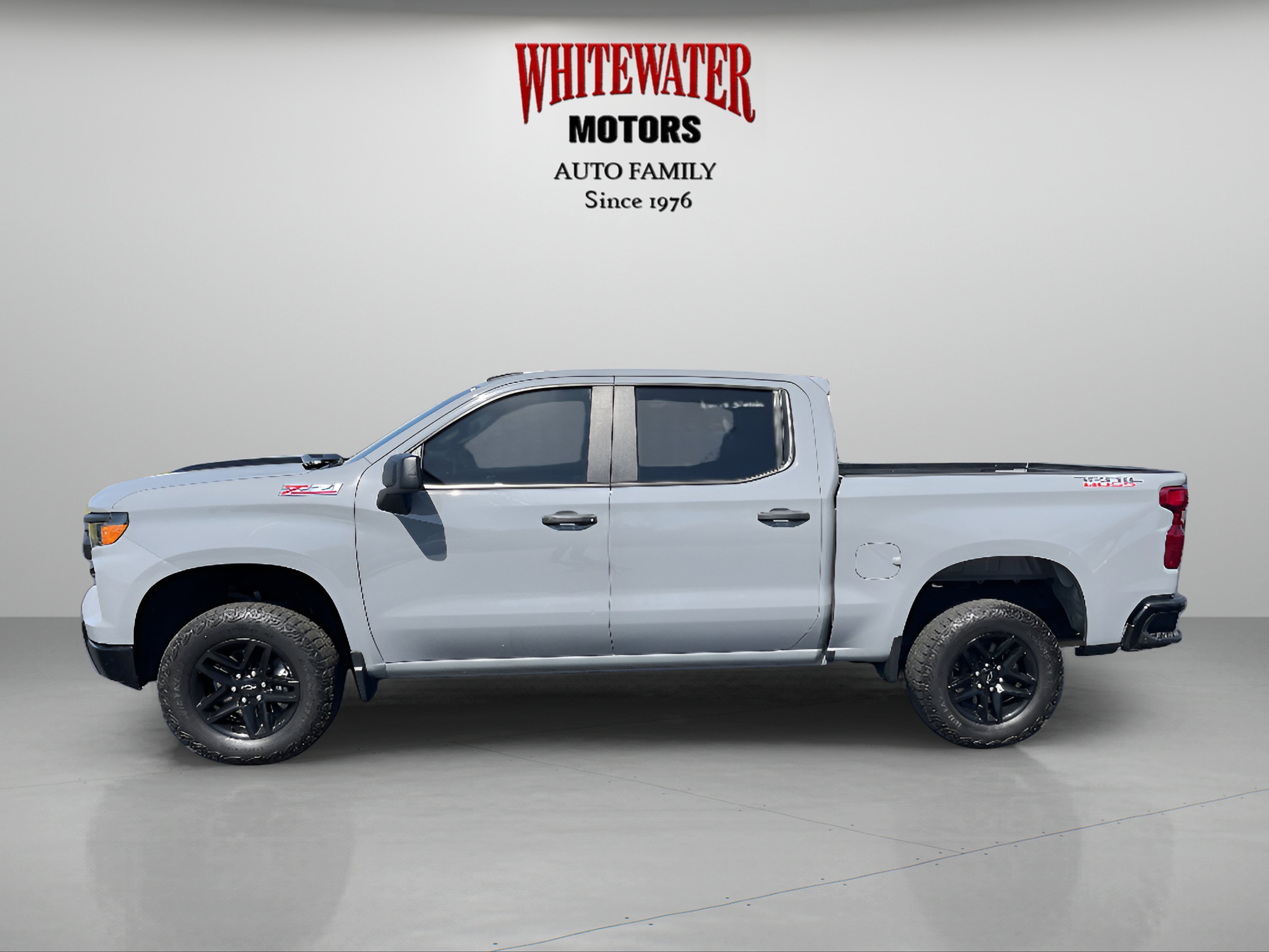 Used 2024 Chevrolet Silverado 1500 Custom Trail Boss image 2