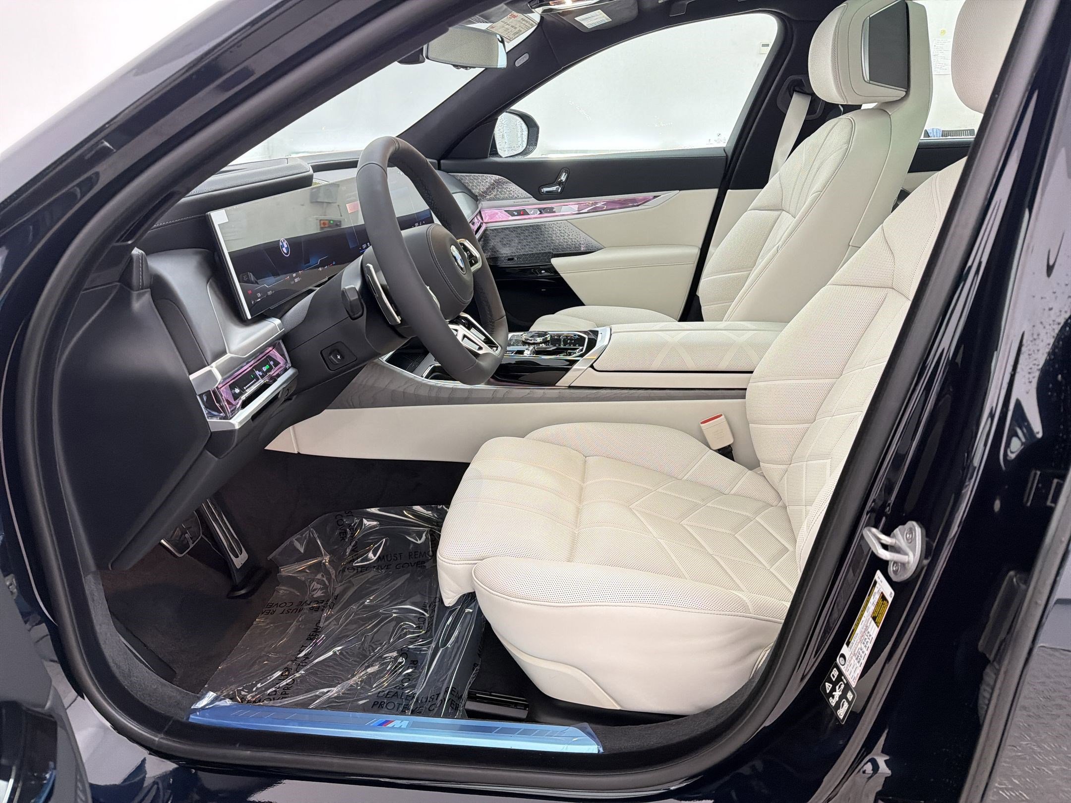 New 2026 BMW 760i xDrive w/ Executive Package AWD/4WD image 5