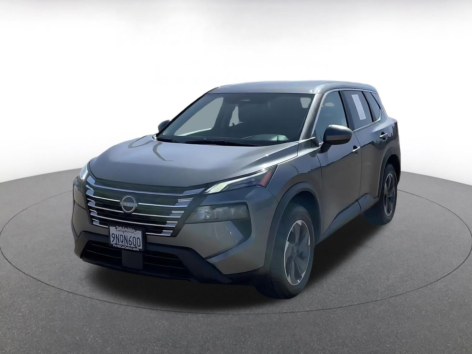 Used 2025 Nissan Rogue SV image 7