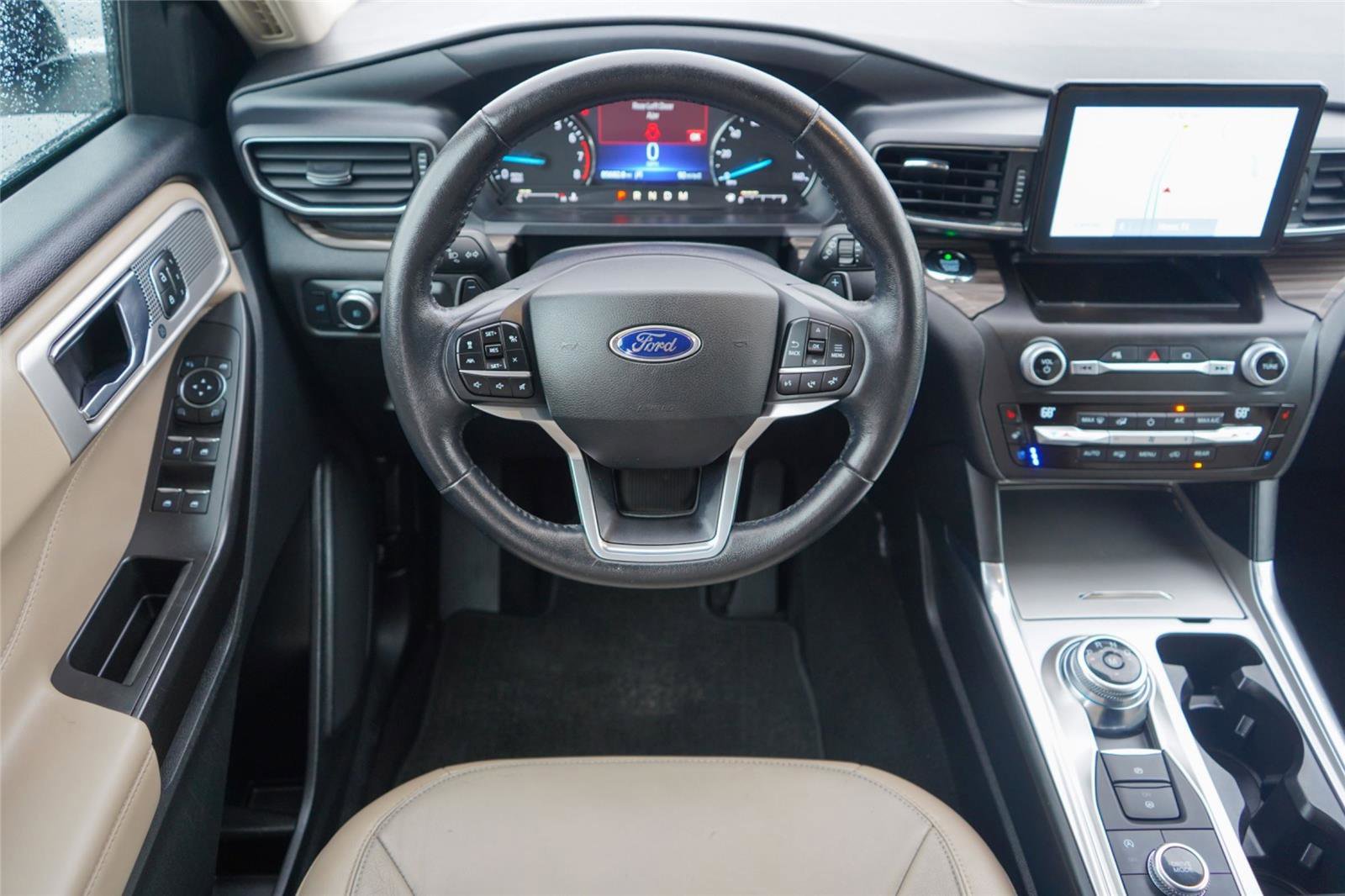 Used 2020 Ford Explorer Limited image 26