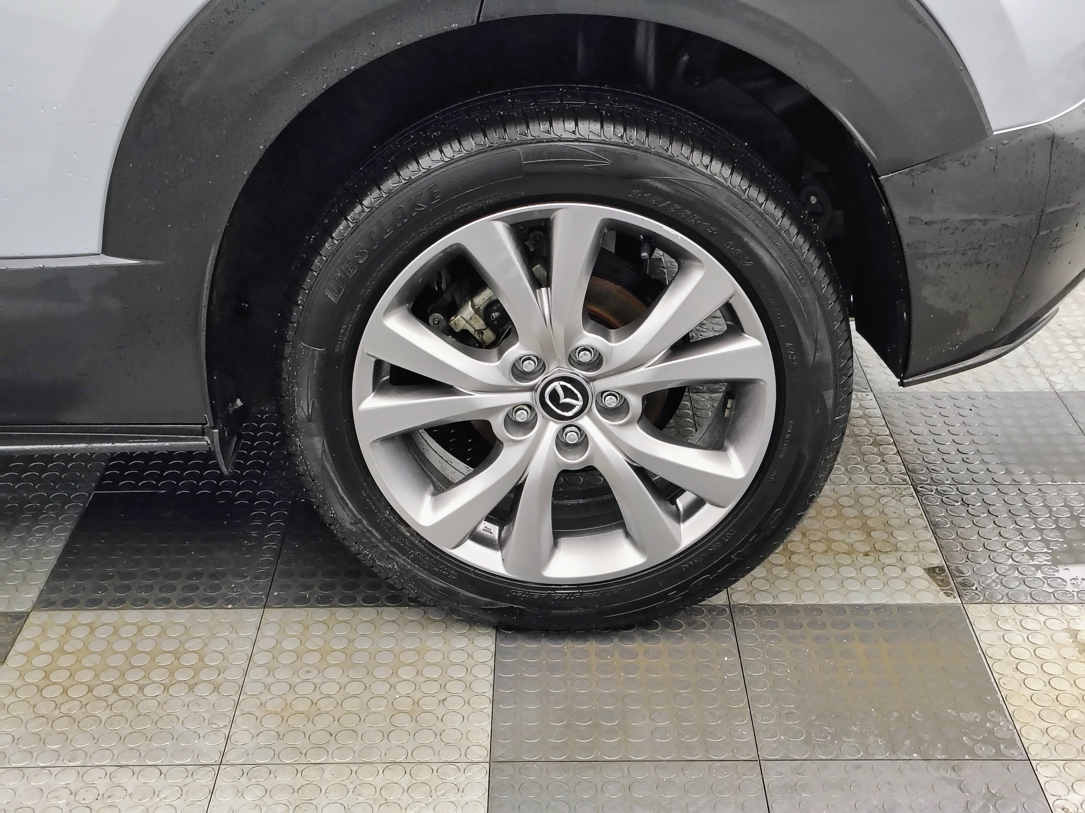 Used 2020 MAZDA CX-30 FWD w/ Select Package image 15