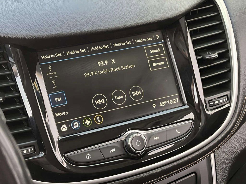 Used 2019 Chevrolet Trax LT w/ LT Convenience Package image 24