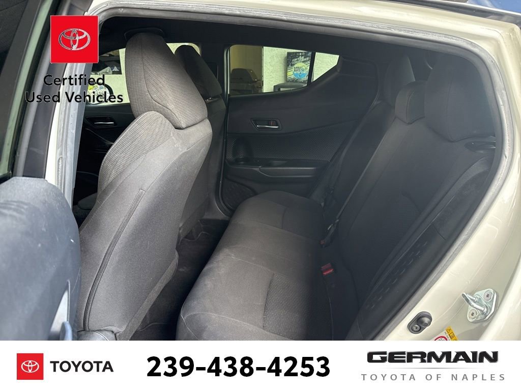 Used 2019 Toyota C-HR XLE FWD image 14