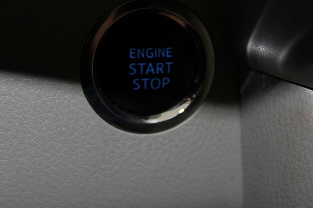 Used 2018 Toyota Highlander XLE FWD image 30