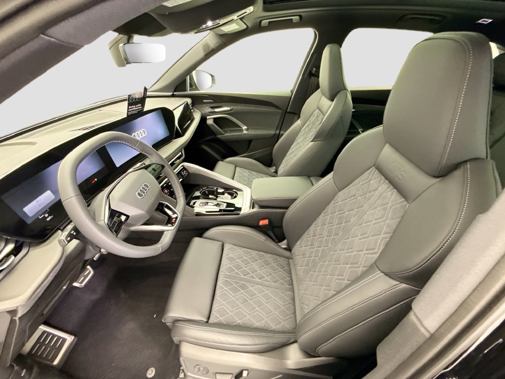Used 2026 Audi SQ5 Premium Plus AWD/4WD image 18