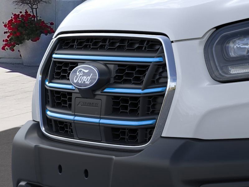 New 2026 Ford E-Transit Low Roof RWD image 17