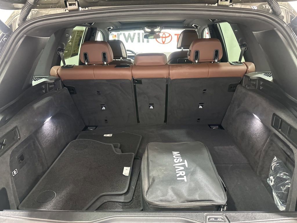 Used 2024 BMW X5 xDrive50e w/ Premium Package image 15