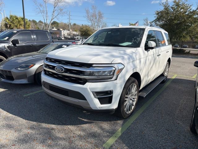 Used 2024 Ford Expedition Limited image 4