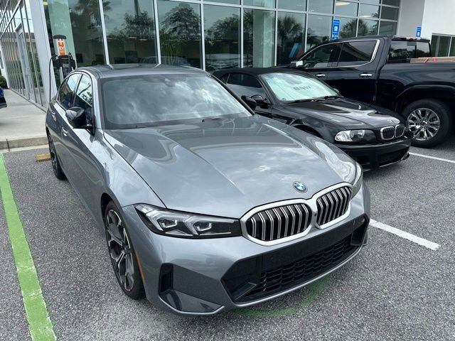 Used 2025 BMW 330i Sedan w/ M Sport Package RWD image 3