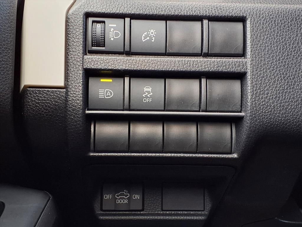 Used 2024 Toyota Tacoma TRD Off-Road image 20