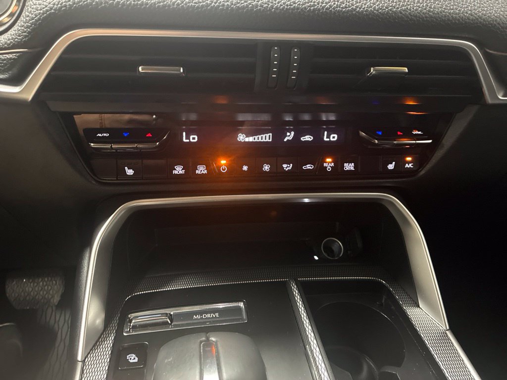 Used 2024 MAZDA CX-90 Plug-In Hybrid w/ Premium Pkg AWD/4WD image 22