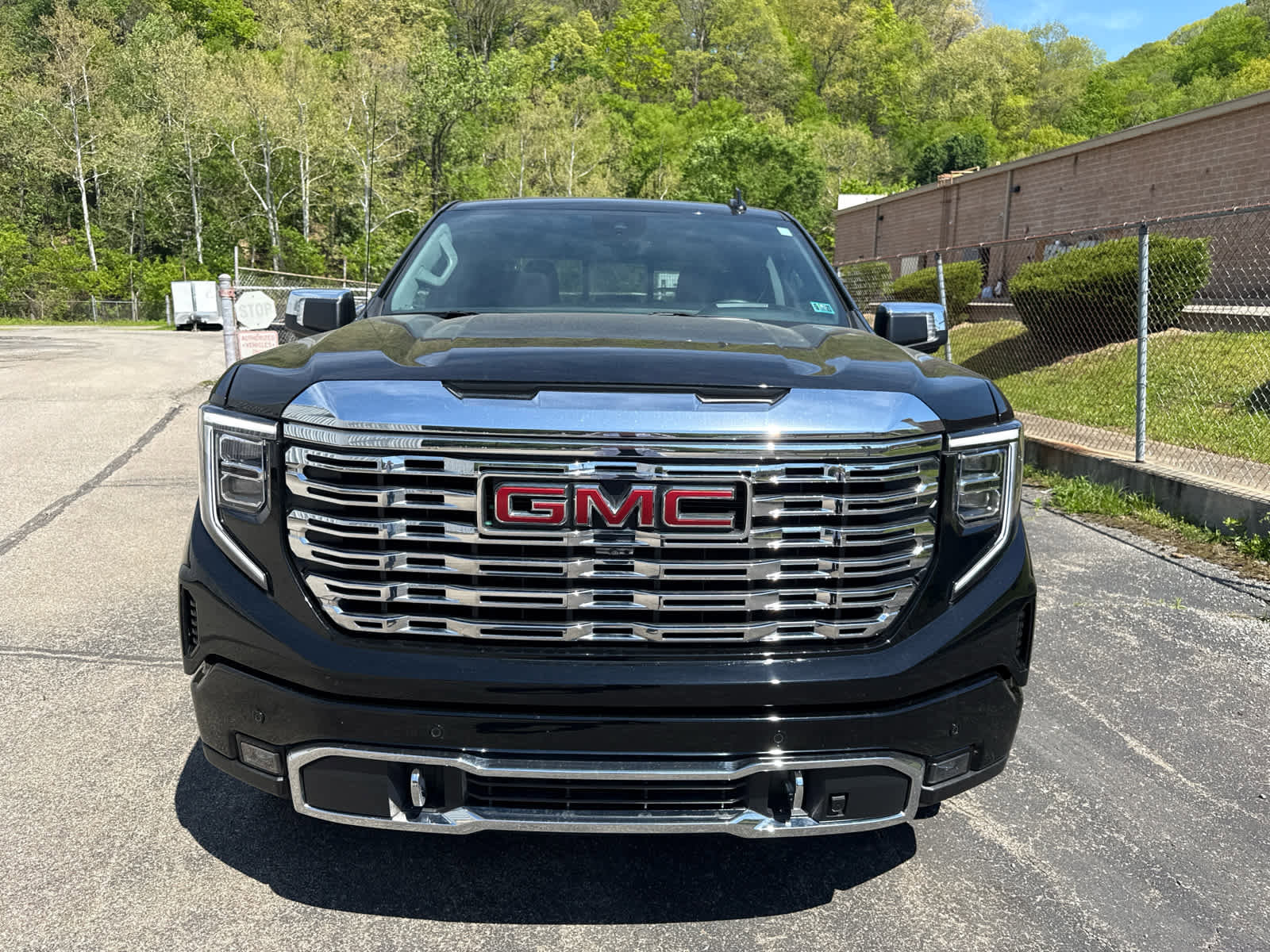 Used 2024 GMC Sierra 1500 Denali w/ Denali Reserve Package AWD/4WD image 13