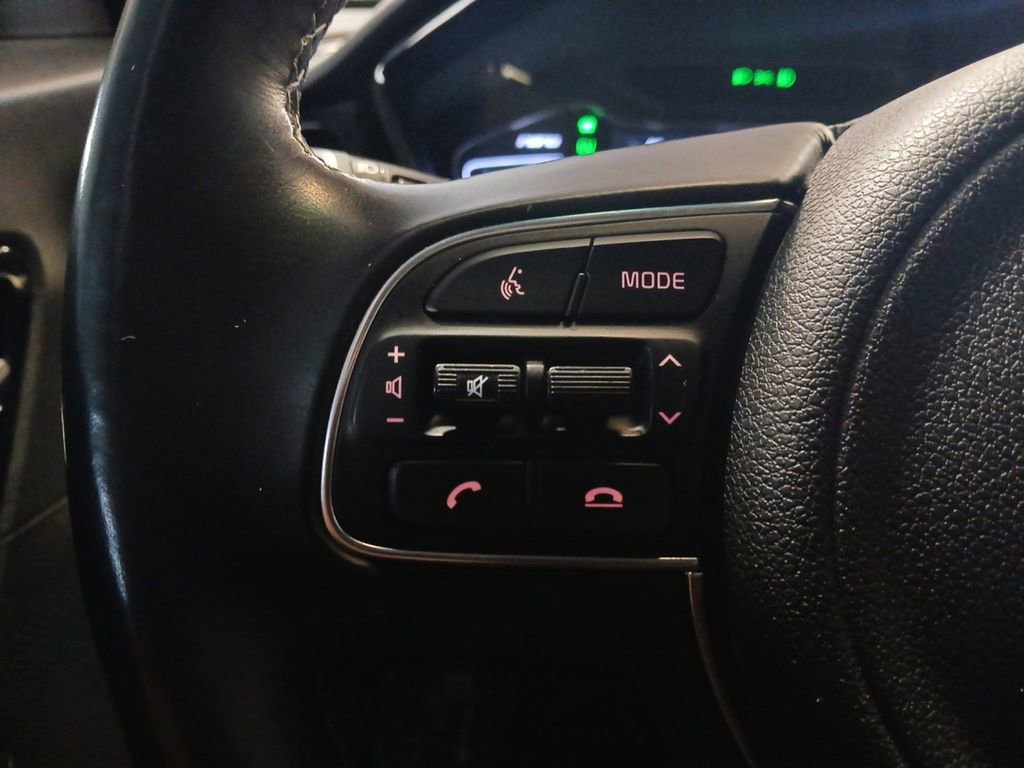 Used 2020 Kia Niro EX Premium image 17