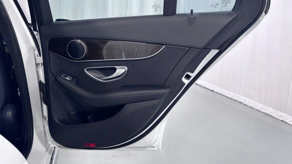 Used 2018 Mercedes-Benz C 300 4MATIC Sedan image 27