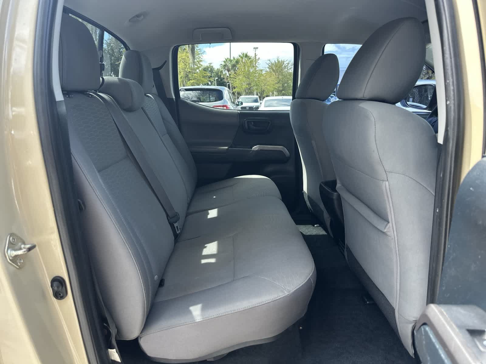 Used 2016 Toyota Tacoma SR5 w/ Towing Package RWD image 16