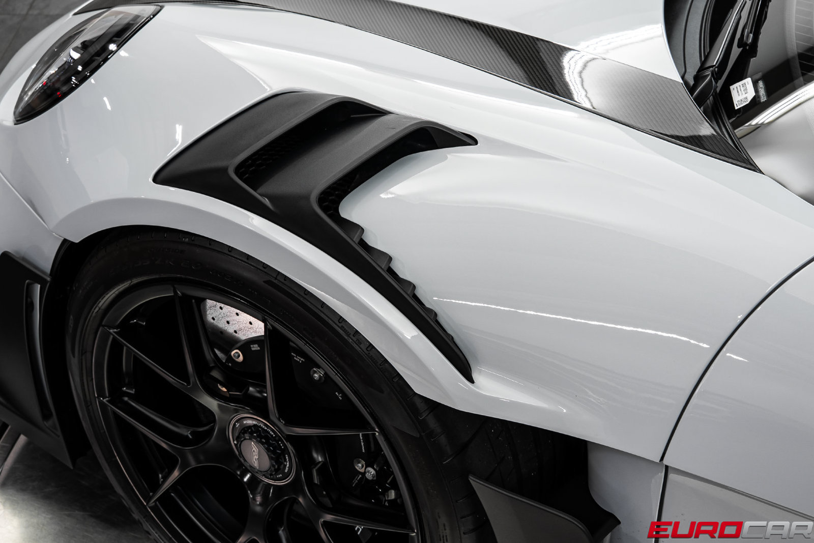 Used 2025 Porsche 911 GT3 RS RWD image 15